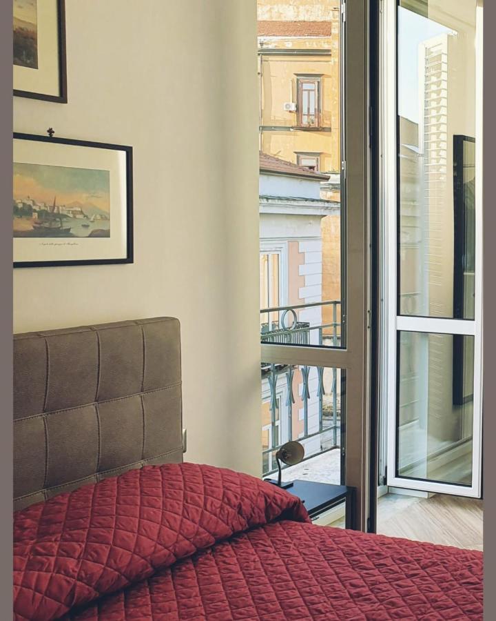 Gli Appartamenti Del Duca Di Miroballo Nápoles Exterior foto