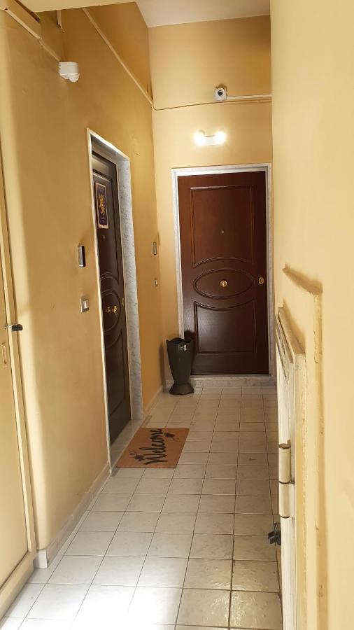 Gli Appartamenti Del Duca Di Miroballo Nápoles Exterior foto